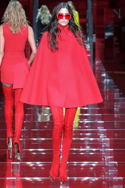 Look 9